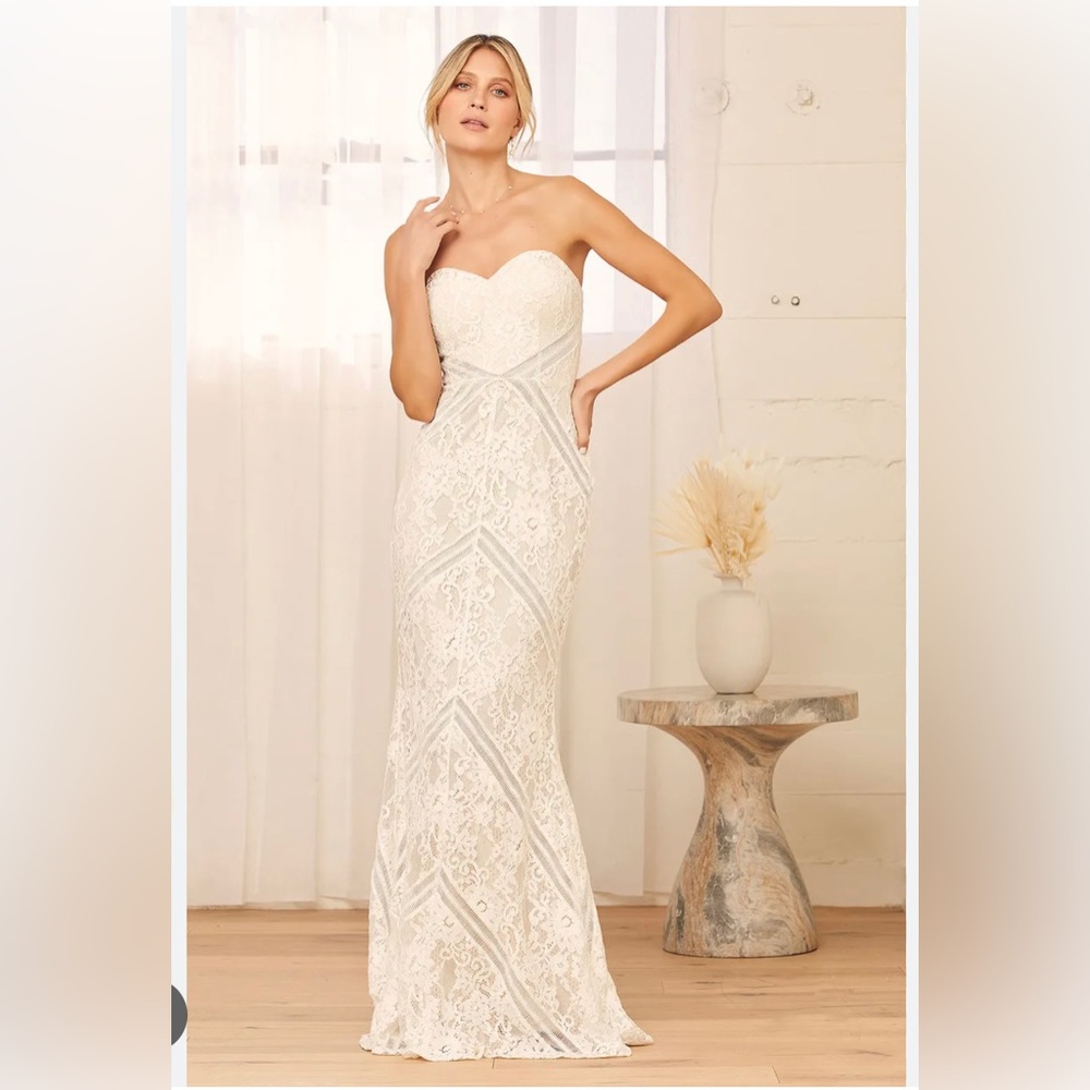 NOT FOR SALE Lulu’s Promise my Heart Strapless Lace Mermaid BodyCon Maxi.